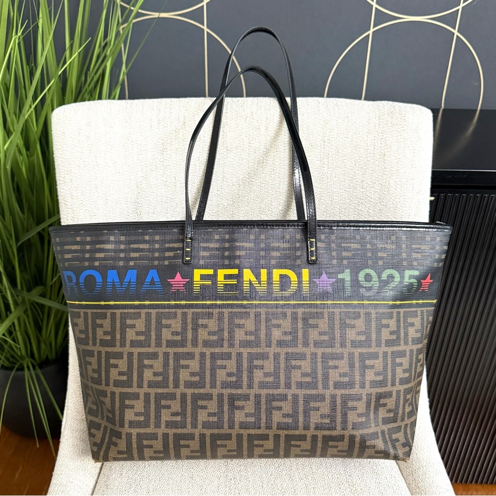 Authentic FENDI Zucca tote bag - Picture 1 of 16